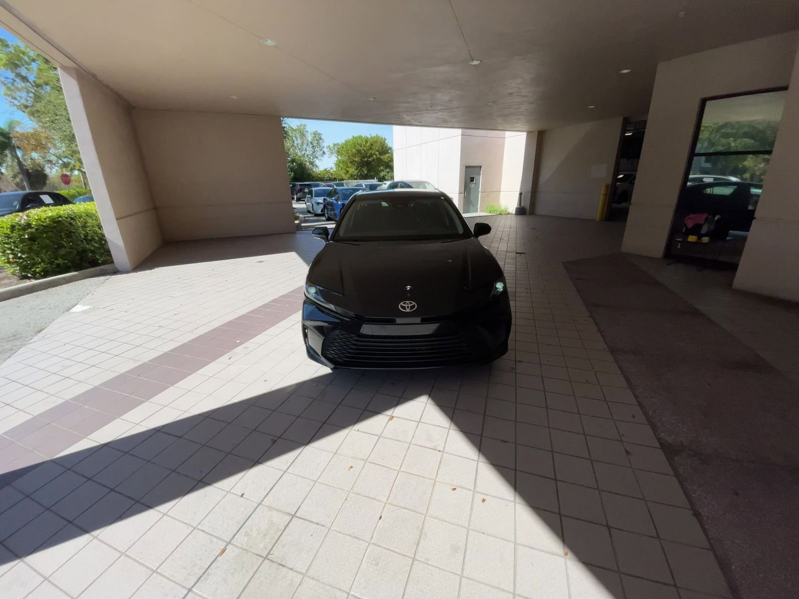 Thumbnail: 2025 Toyota Camry - 15