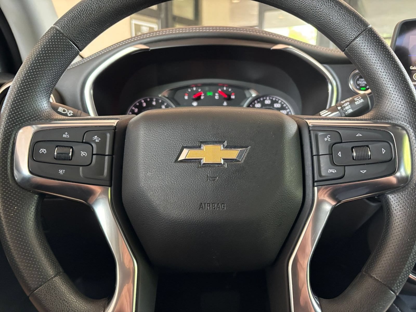 Thumbnail: 2025 Chevrolet Blazer - 29