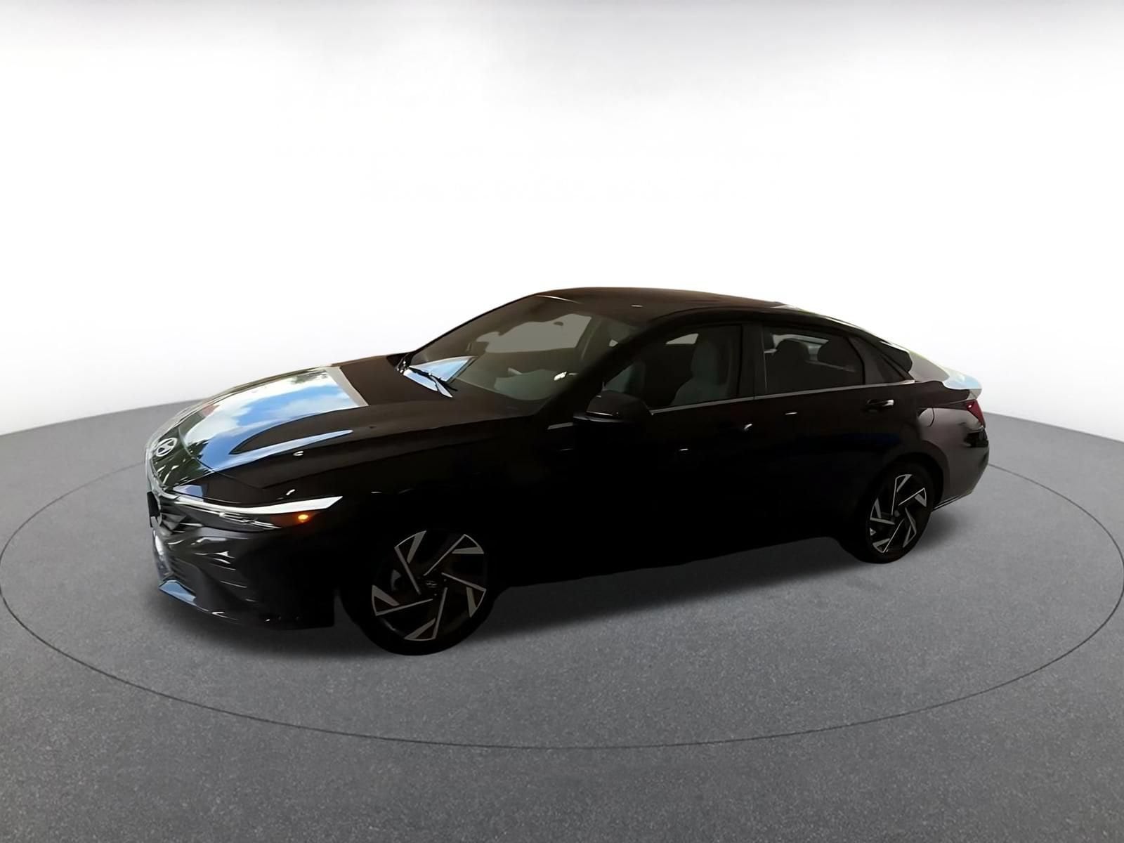 Thumbnail: 2025 Hyundai Elantra - 6