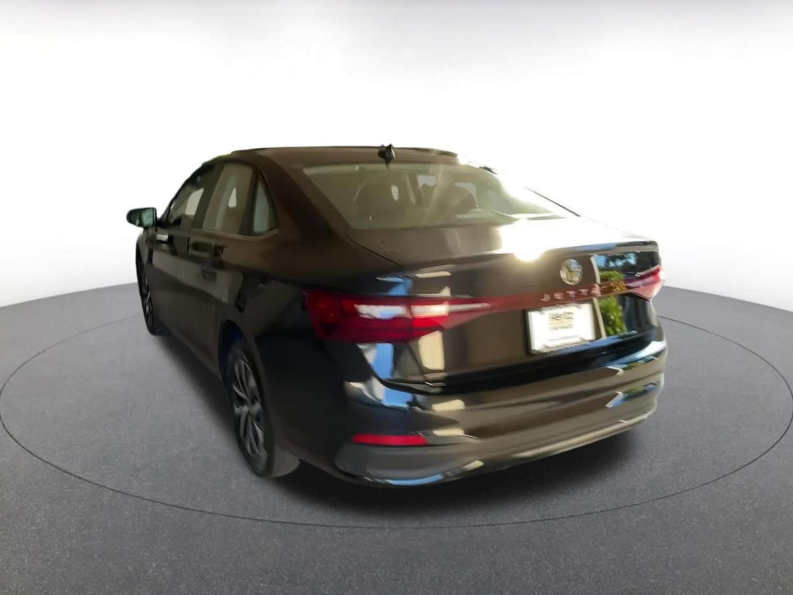 Thumbnail: 2025 Volkswagen Jetta - 10