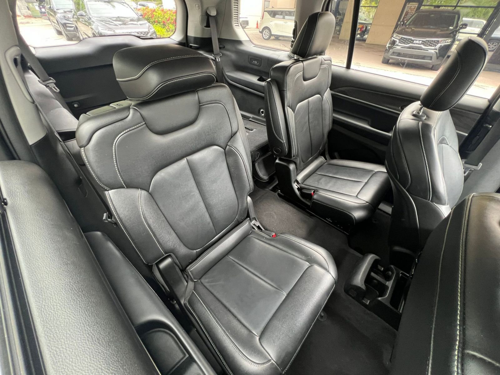 2022 Jeep Grand Cherokee Limited Edition 27