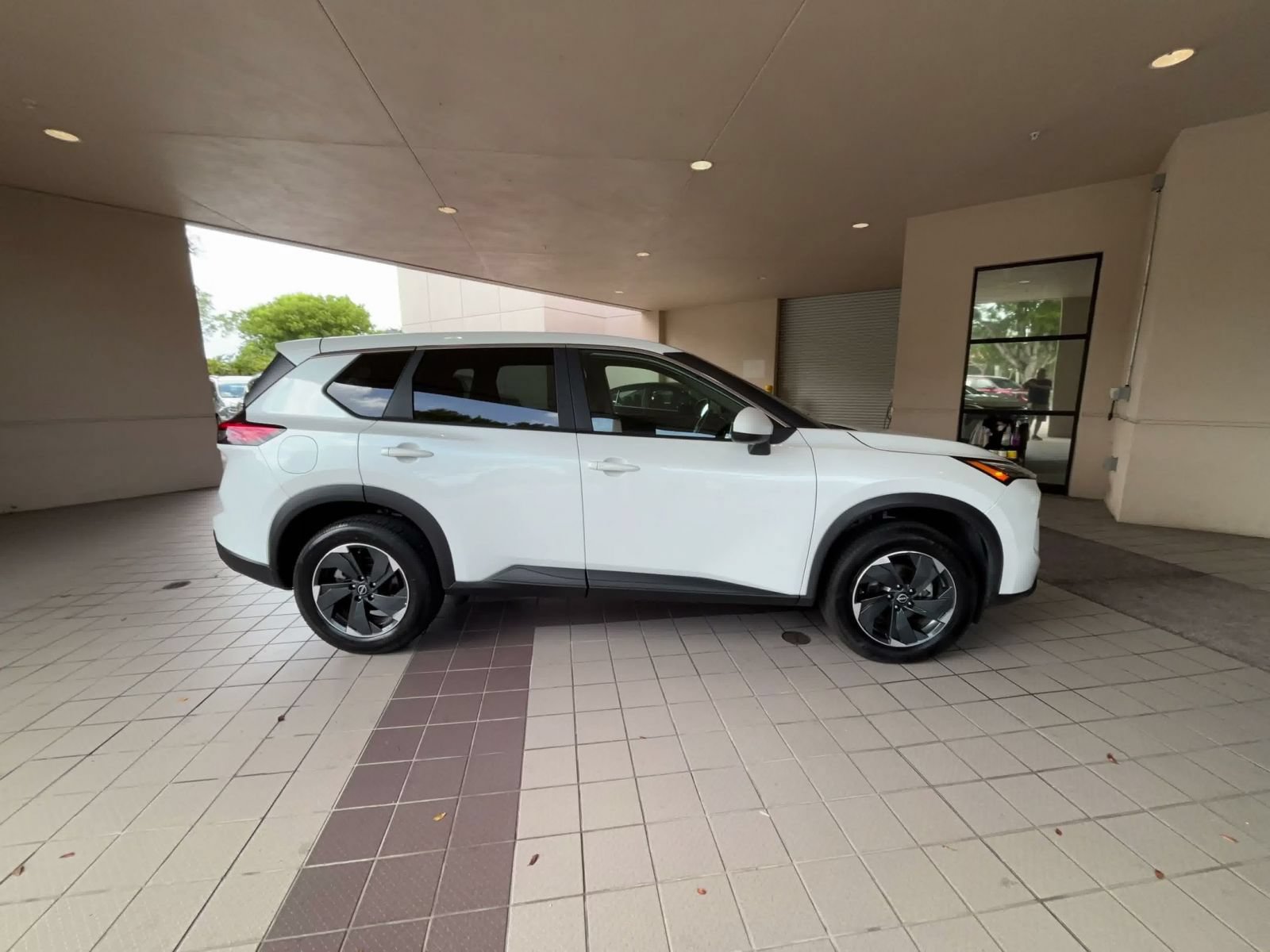 Thumbnail: 2025 Nissan Rogue - 15