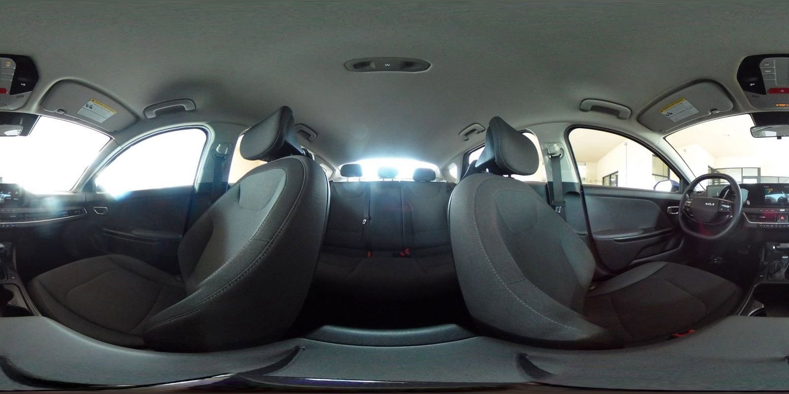 2025 Kia K4 LXS - Photo 41