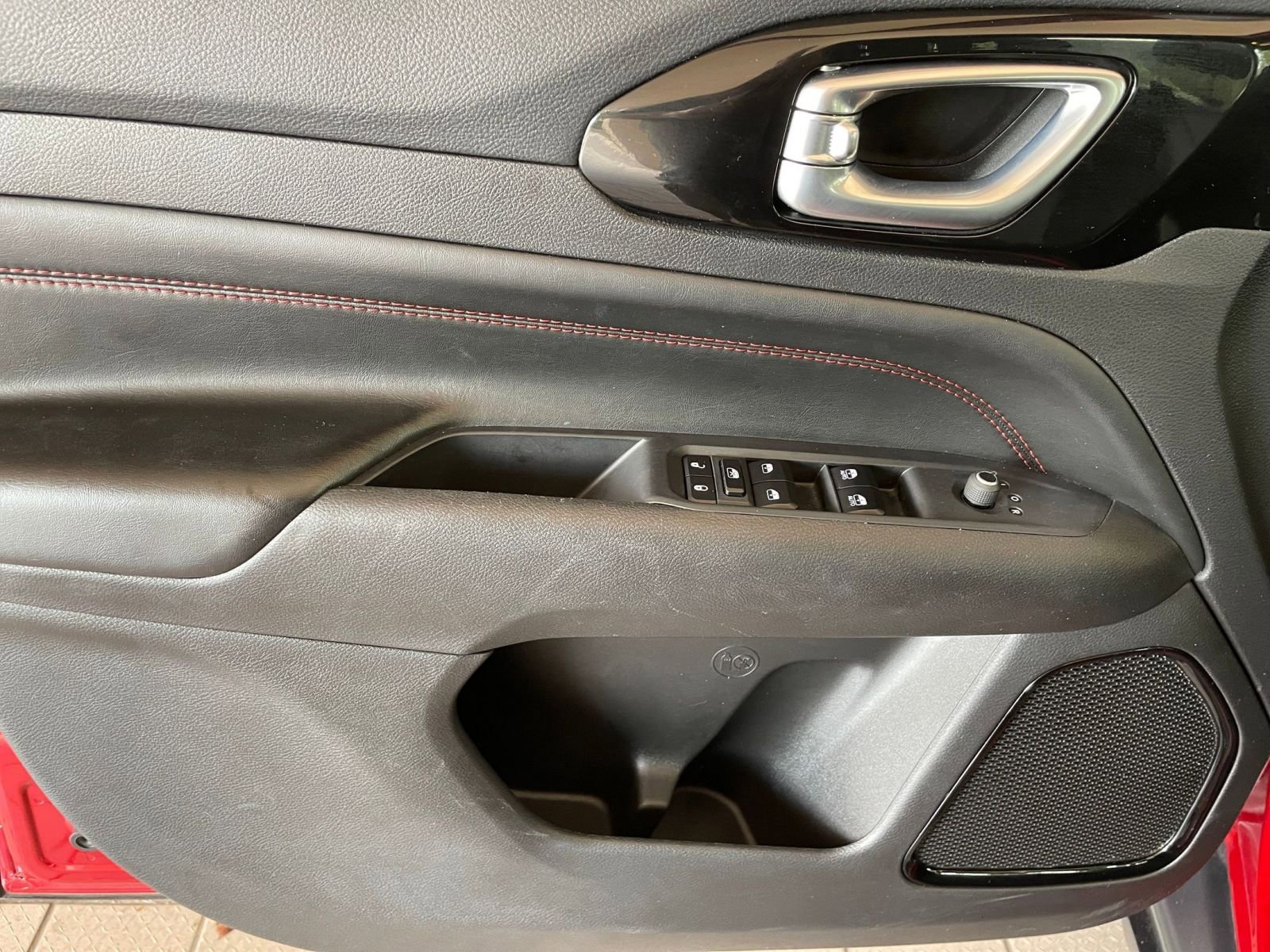 Thumbnail: 2025 Jeep Compass - 20