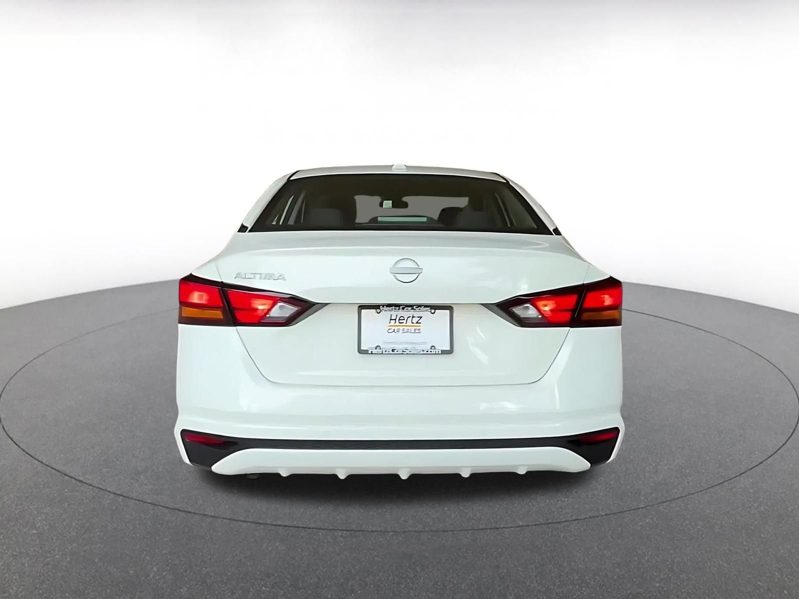 Thumbnail: 2025 Nissan Altima - 12
