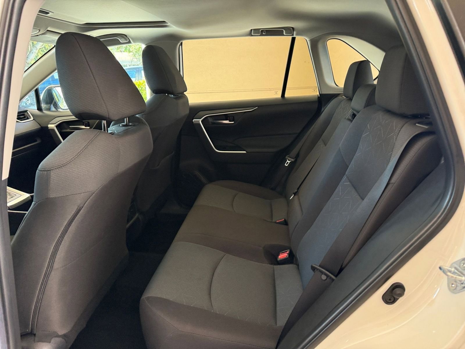 Thumbnail: 2025 Toyota RAV4 - 20