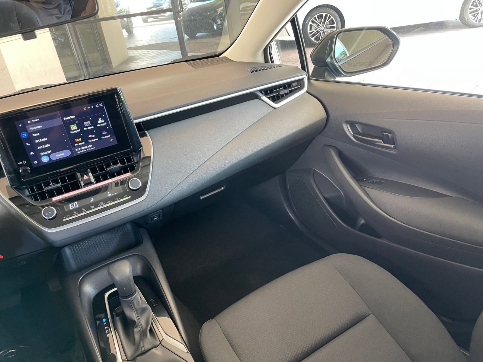 Thumbnail: 2025 Toyota Corolla - 34