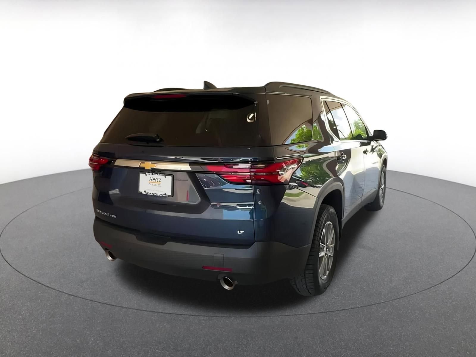 Thumbnail: 2023 Chevrolet Traverse - 11
