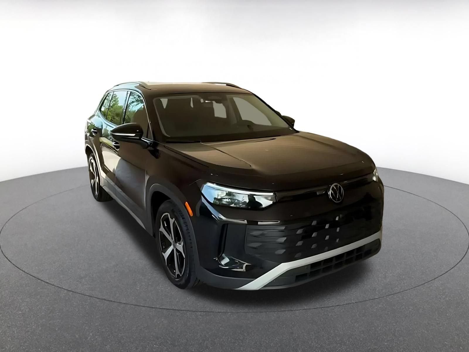 Thumbnail: 2026 Volkswagen Tiguan - 3