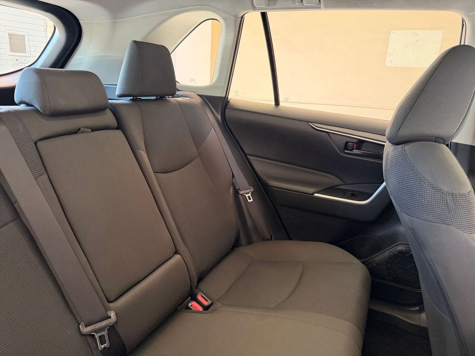 Thumbnail: 2025 Toyota RAV4 - 32