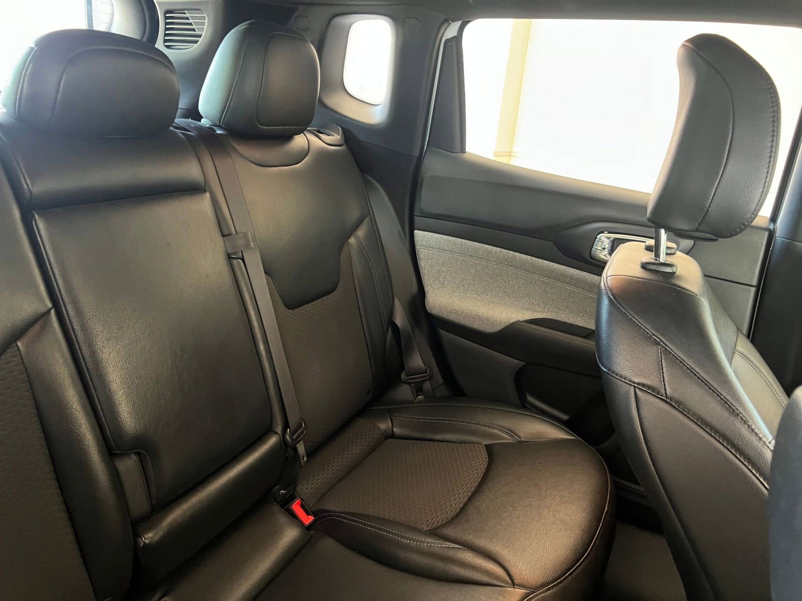 Thumbnail: 2023 Jeep Compass - 31