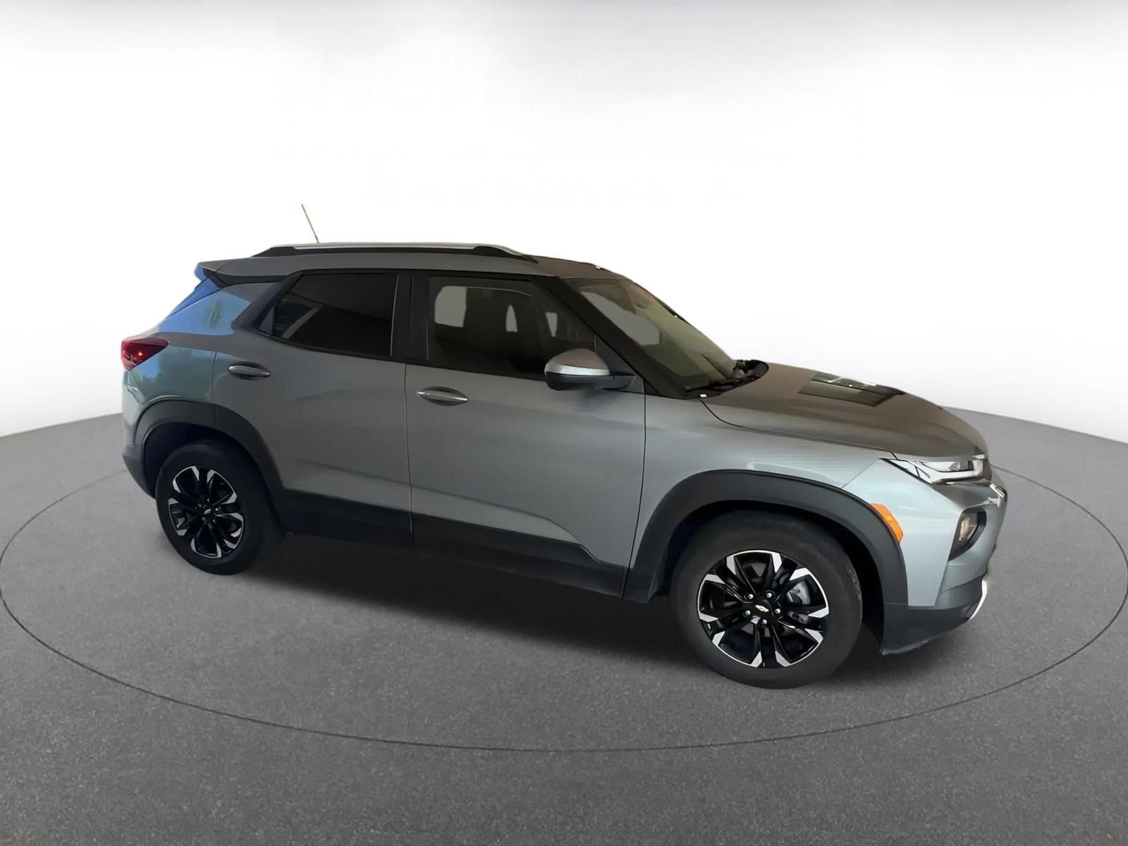 Thumbnail: 2023 Chevrolet TrailBlazer - 2