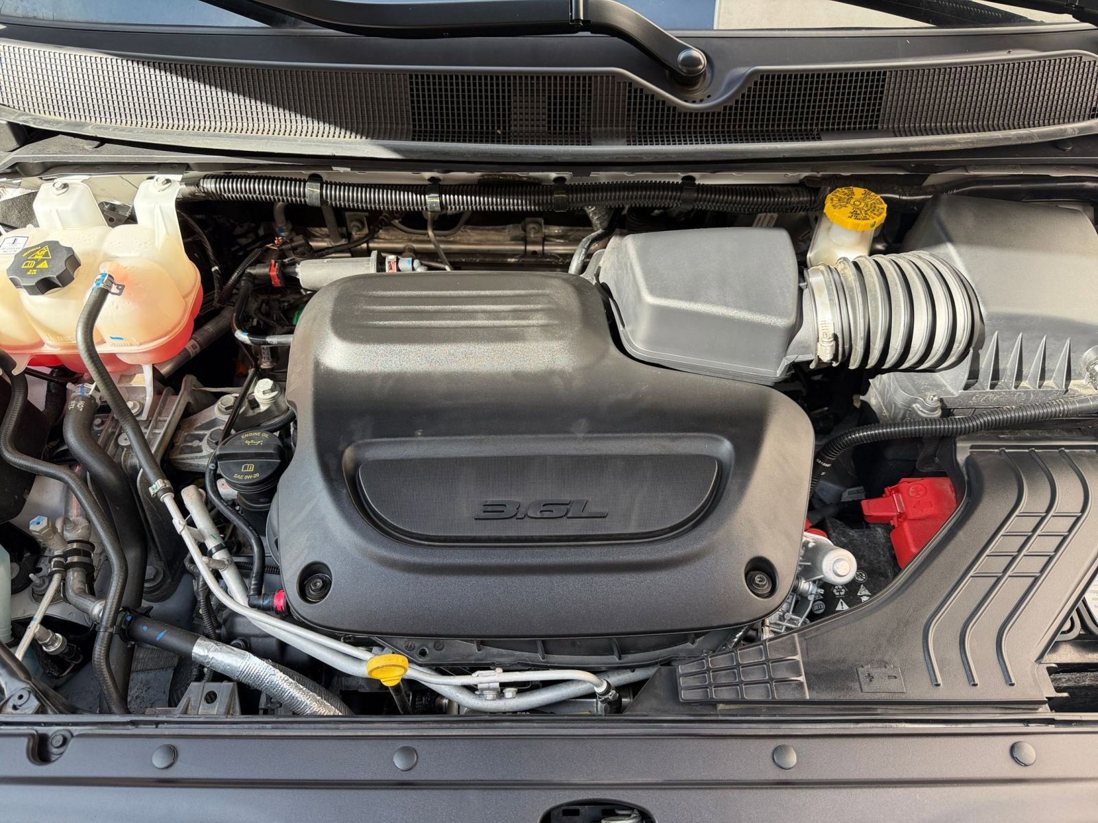 Thumbnail: 2025 Chrysler Pacifica - 28