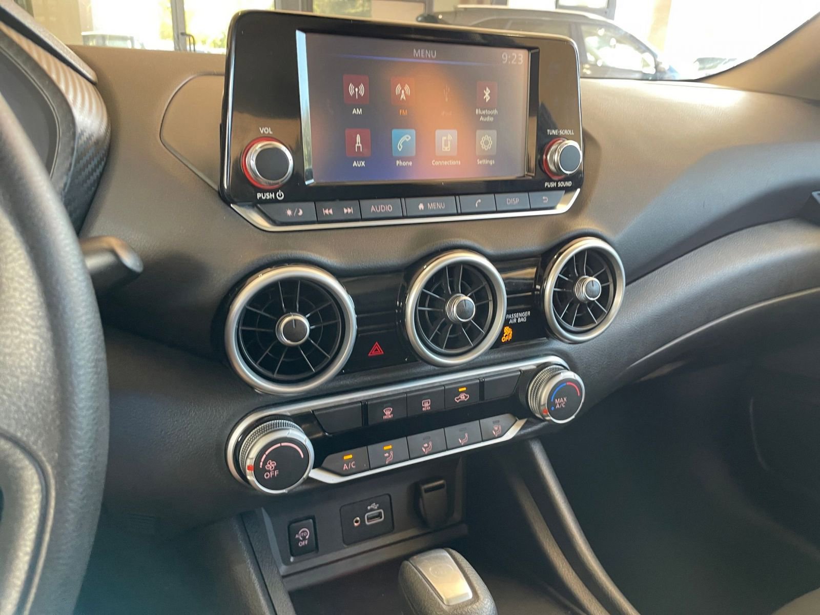 Thumbnail: 2025 Nissan Sentra - 17