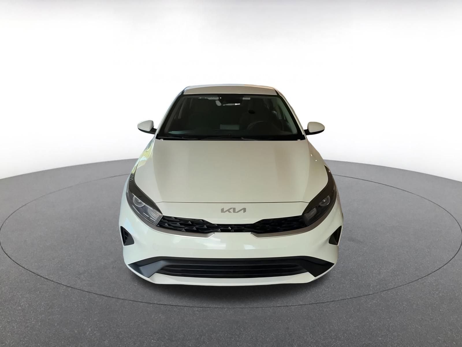 Thumbnail: 2024 Kia Forte - 4