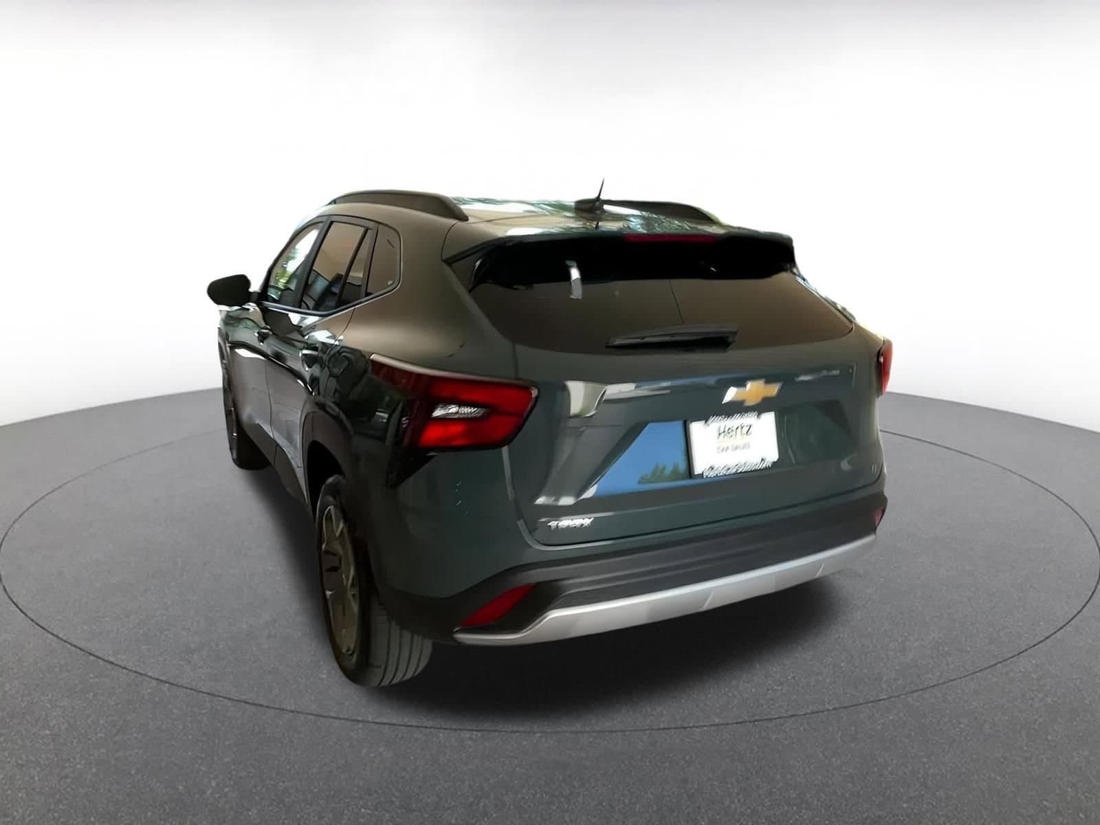 Thumbnail: 2025 Chevrolet Trax - 11