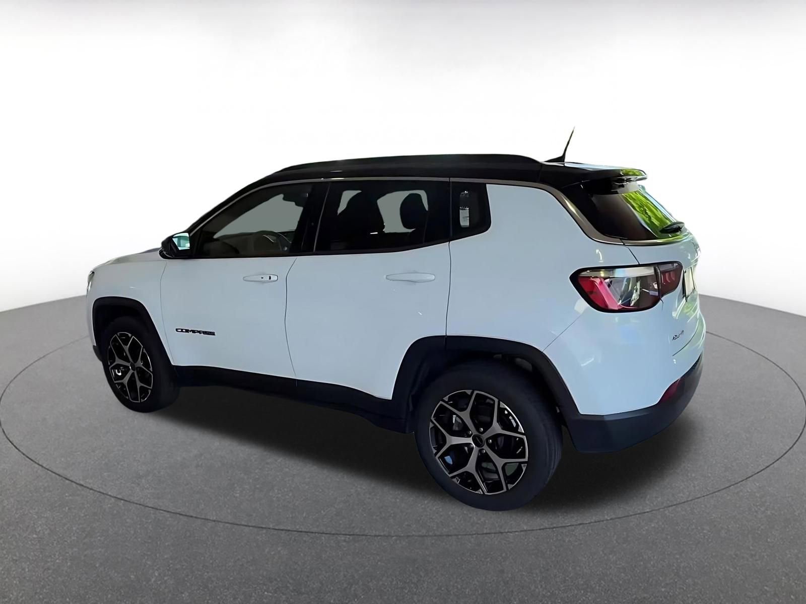 Thumbnail: 2025 Jeep Compass - 10