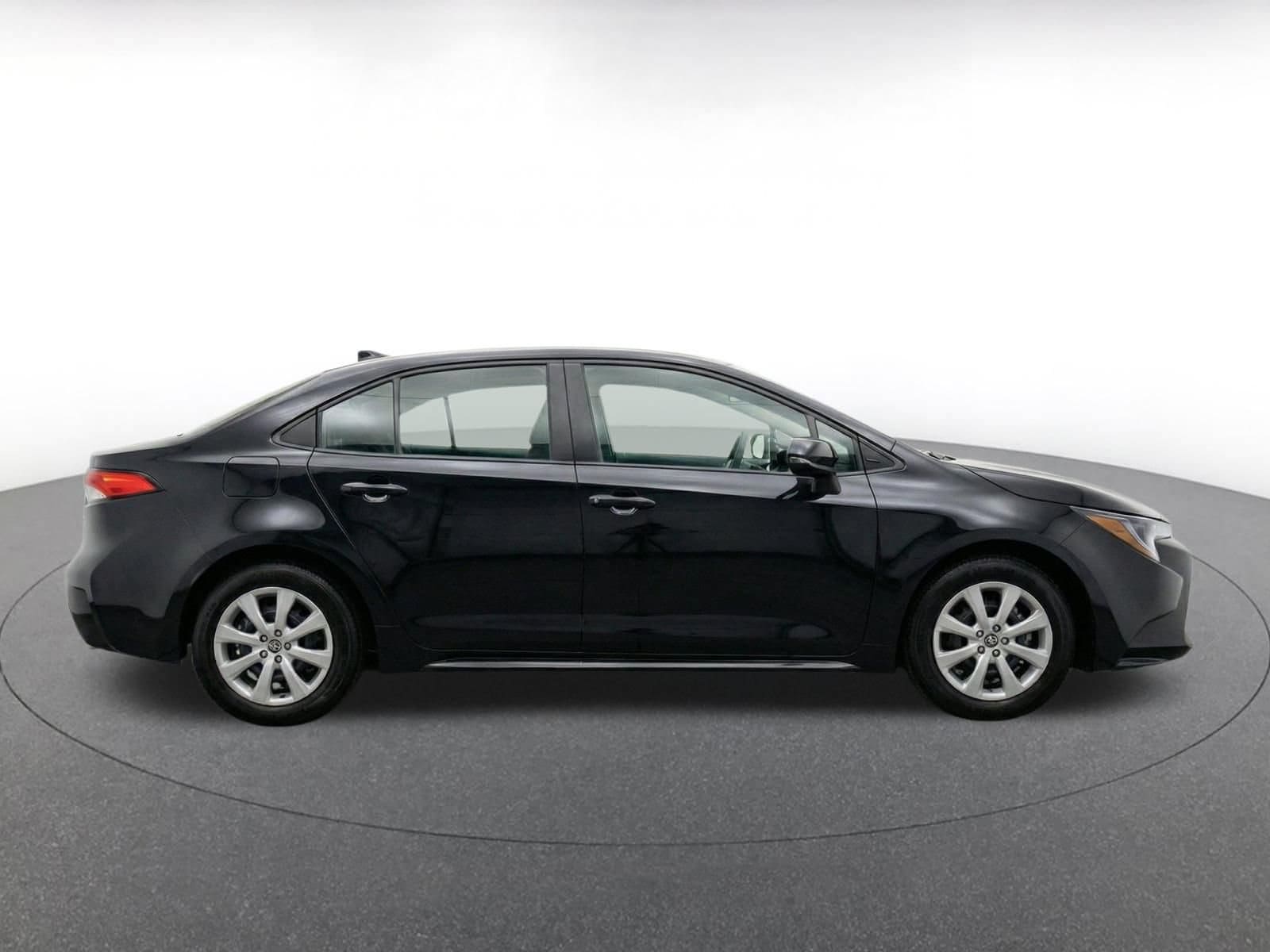 Thumbnail: 2025 Toyota Corolla - 27