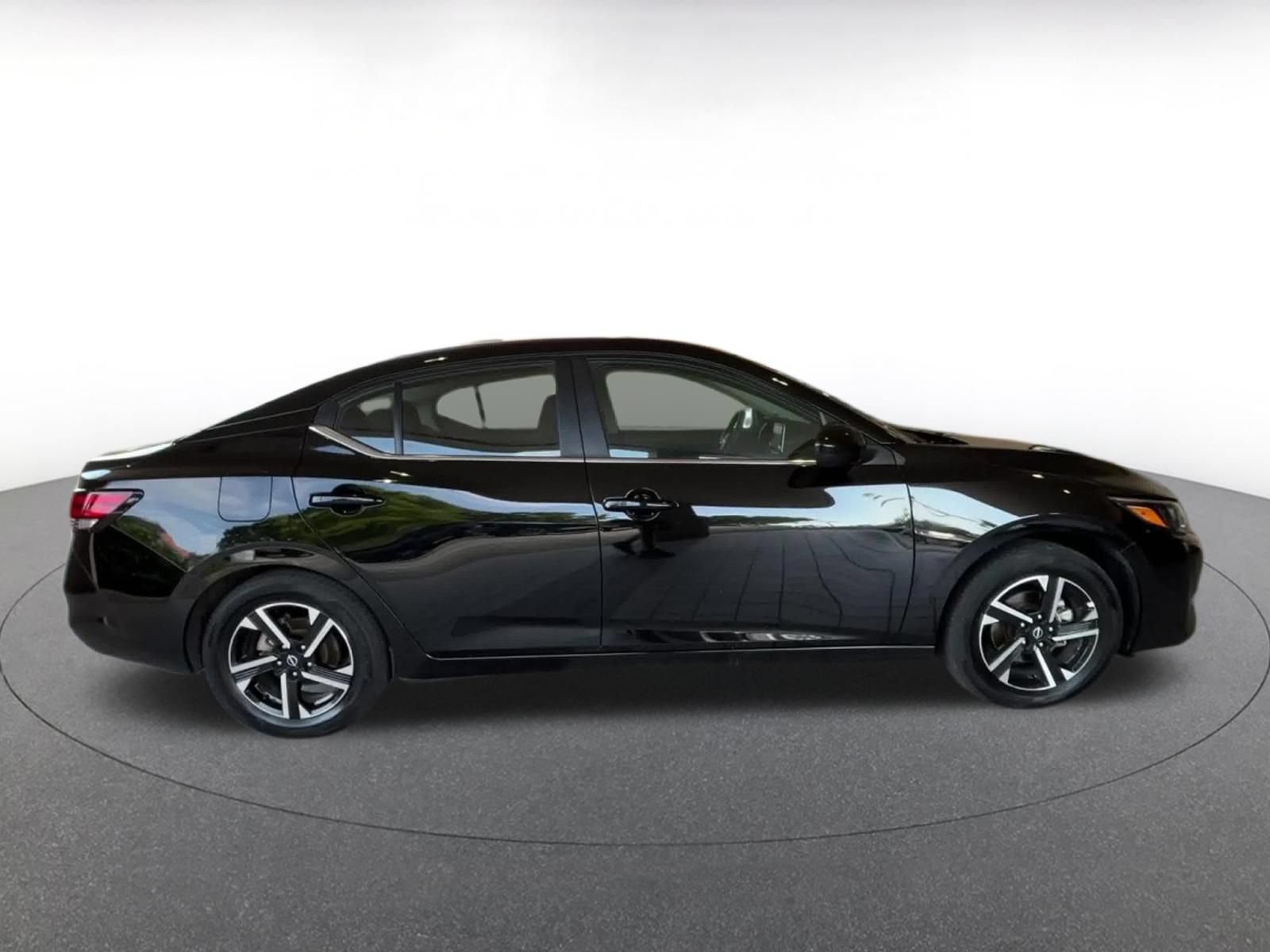Thumbnail: 2025 Nissan Sentra - 13