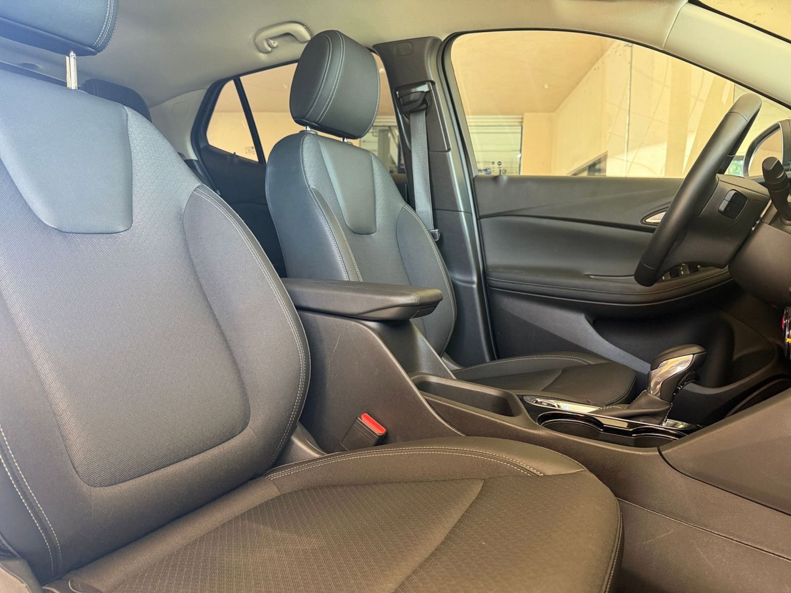 Thumbnail: 2025 Buick Encore GX - 30