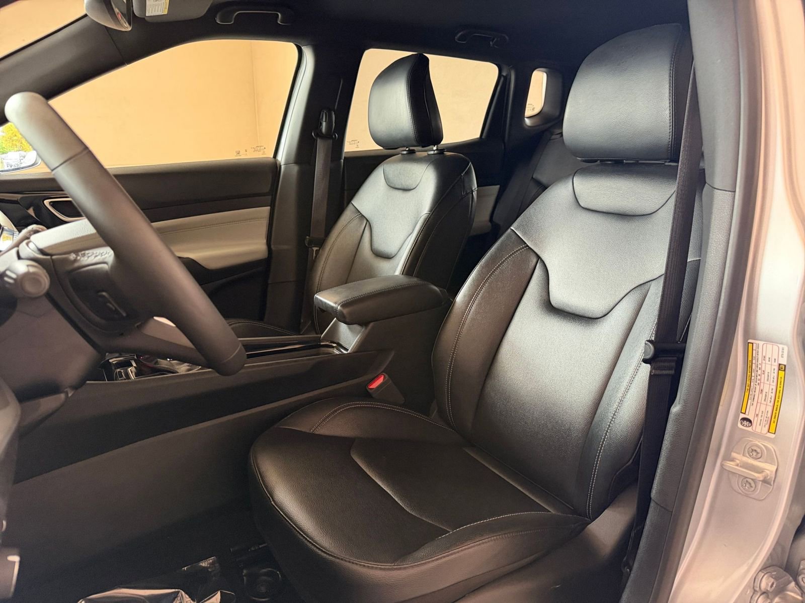 Thumbnail: 2025 Jeep Compass - 22