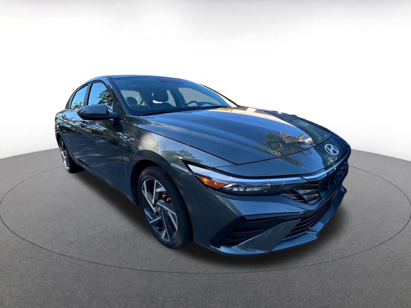 Thumbnail: 2025 Hyundai Elantra - 2