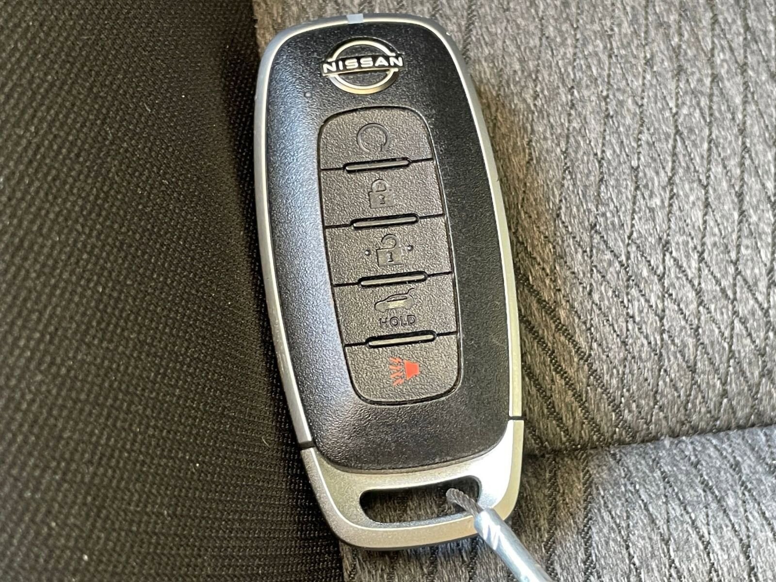 Thumbnail: 2025 Nissan Rogue - 25