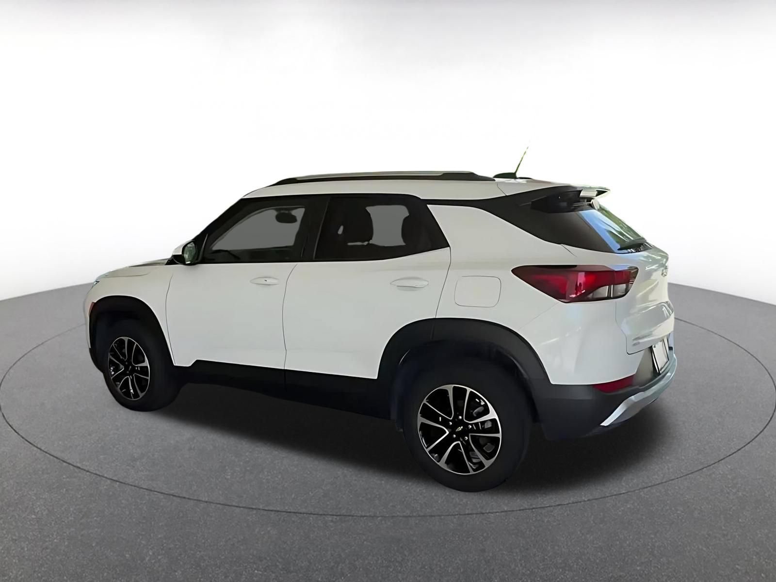 Thumbnail: 2025 Chevrolet TrailBlazer - 10