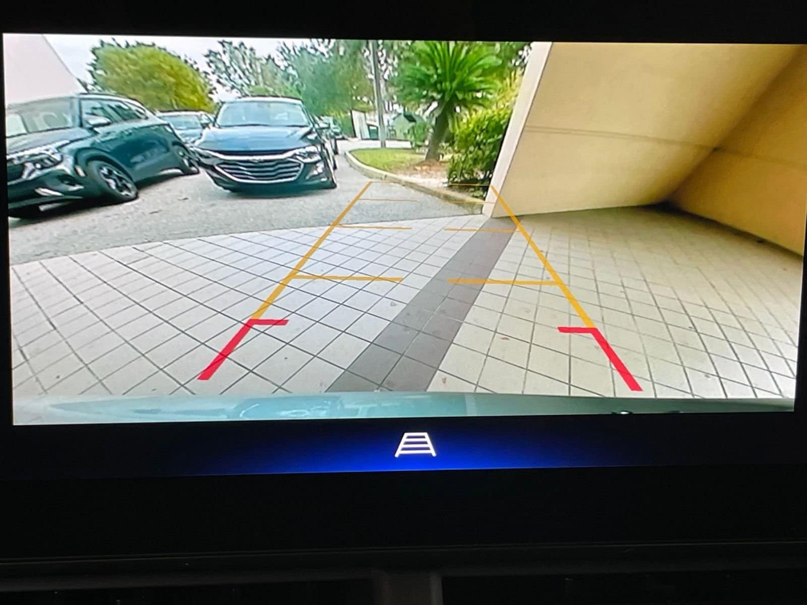 Thumbnail: 2025 Chevrolet Trax - 17