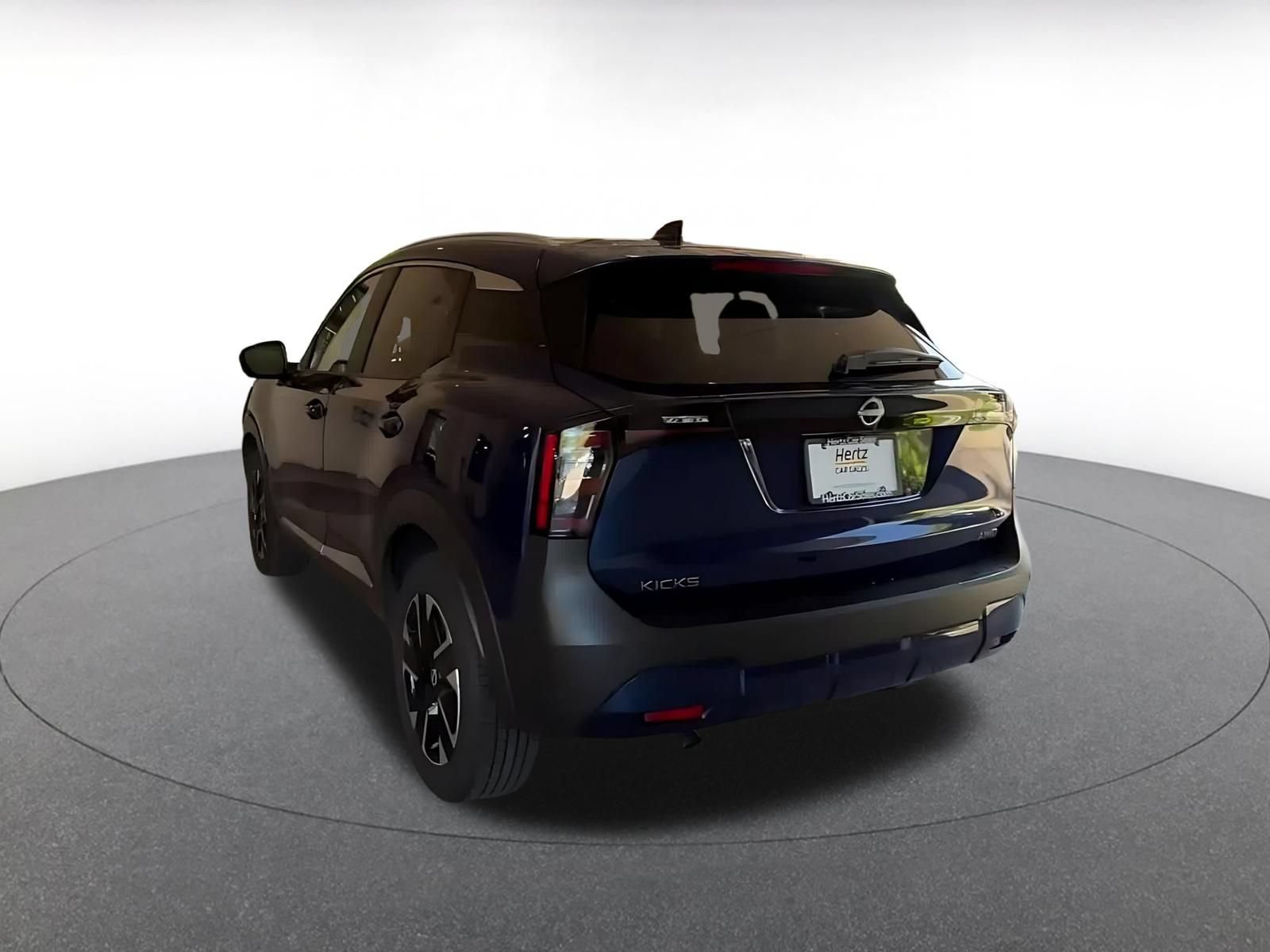 Thumbnail: 2026 Nissan Kicks - 10