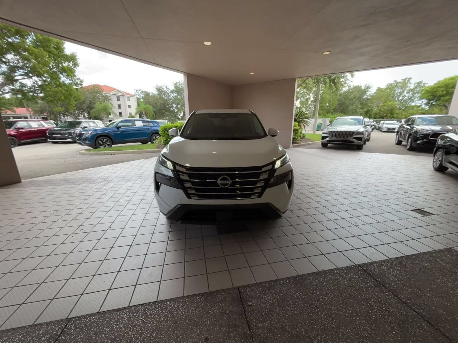 Thumbnail: 2025 Nissan Rogue - 4
