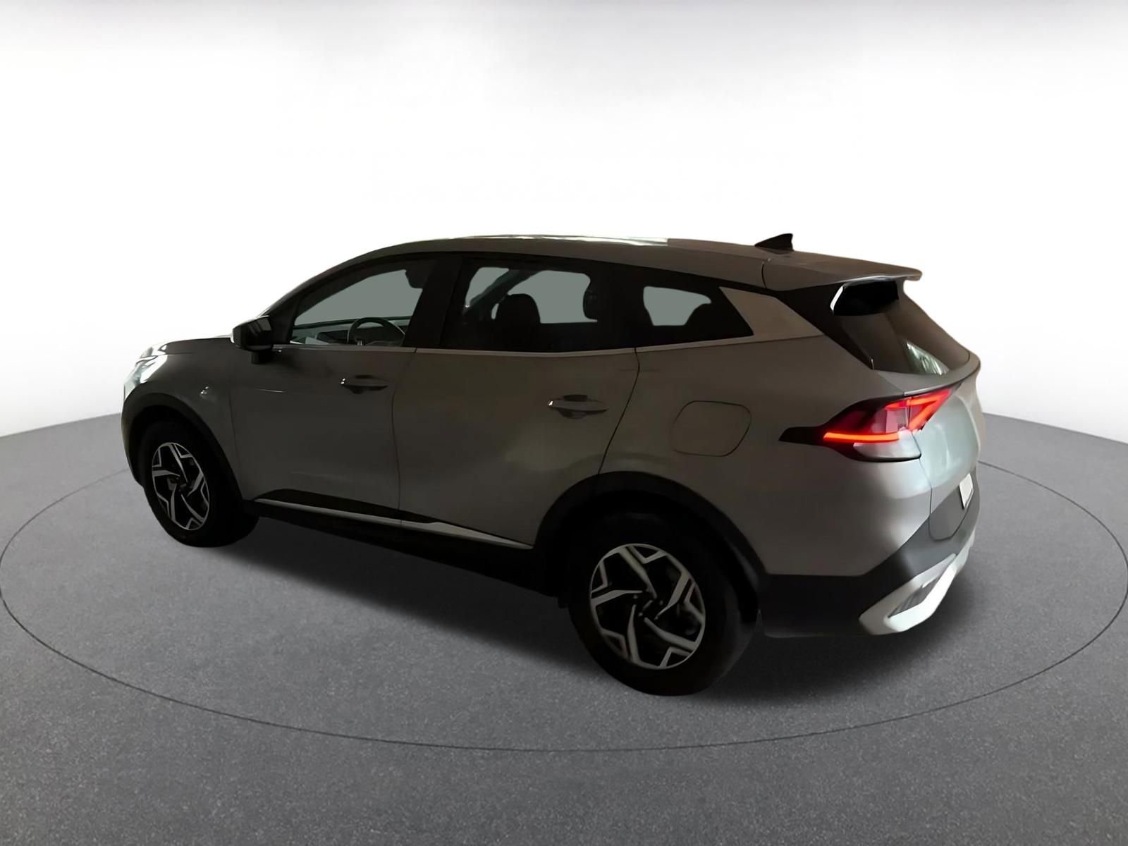 Thumbnail: 2025 Kia Sportage - 10