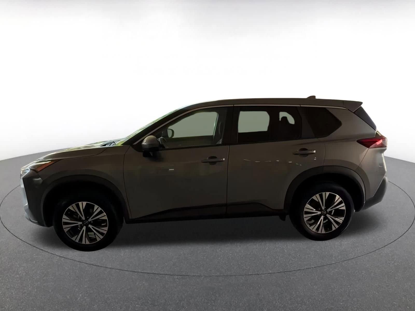 Thumbnail: 2023 Nissan Rogue - 9