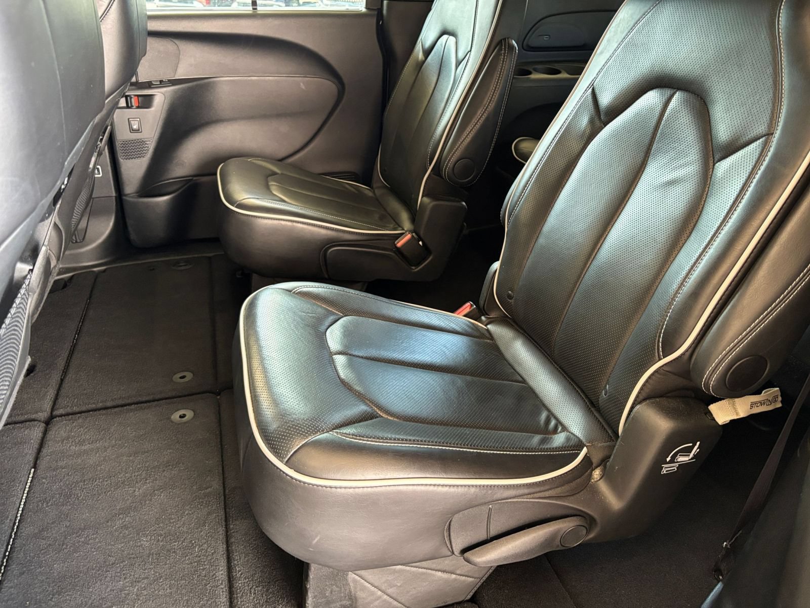 Thumbnail: 2025 Chrysler Pacifica - 29