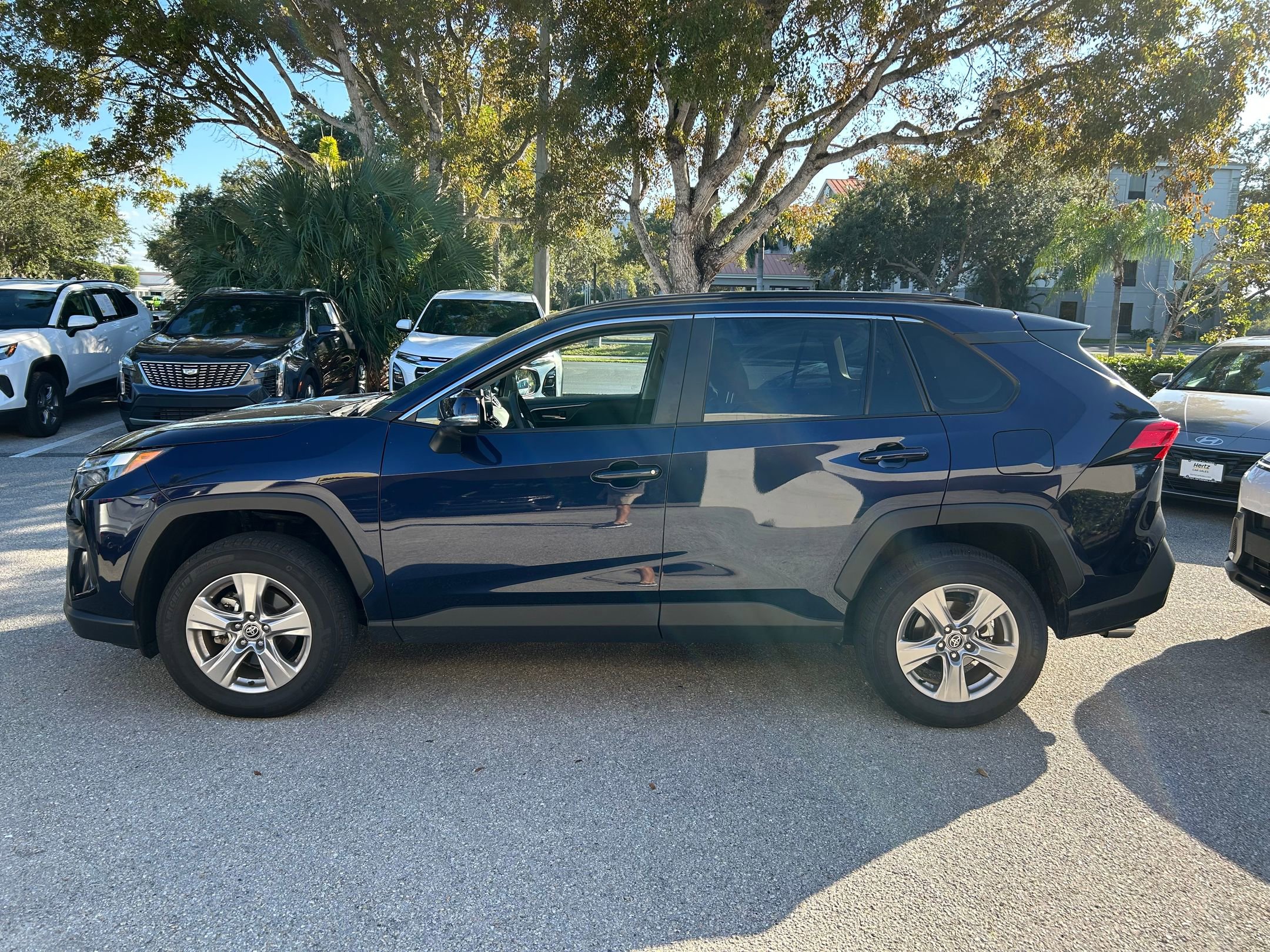 Thumbnail: 2025 Toyota RAV4 - 18