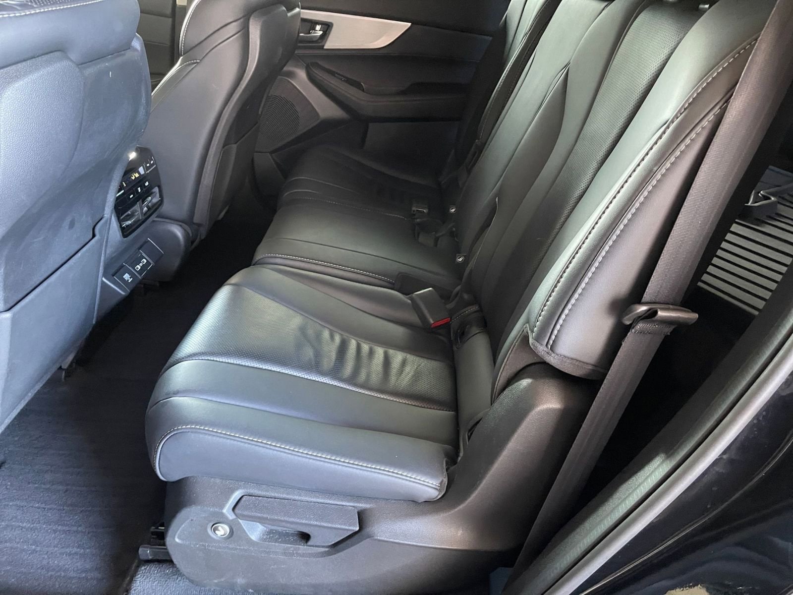 Thumbnail: 2023 Acura MDX - 23