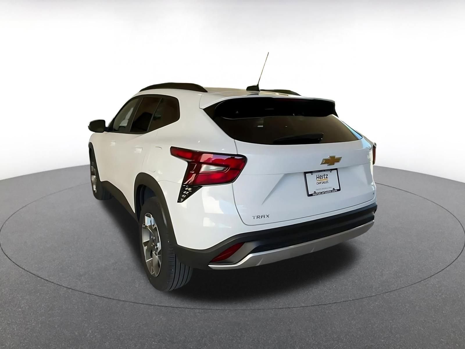 Thumbnail: 2025 Chevrolet Trax - 11