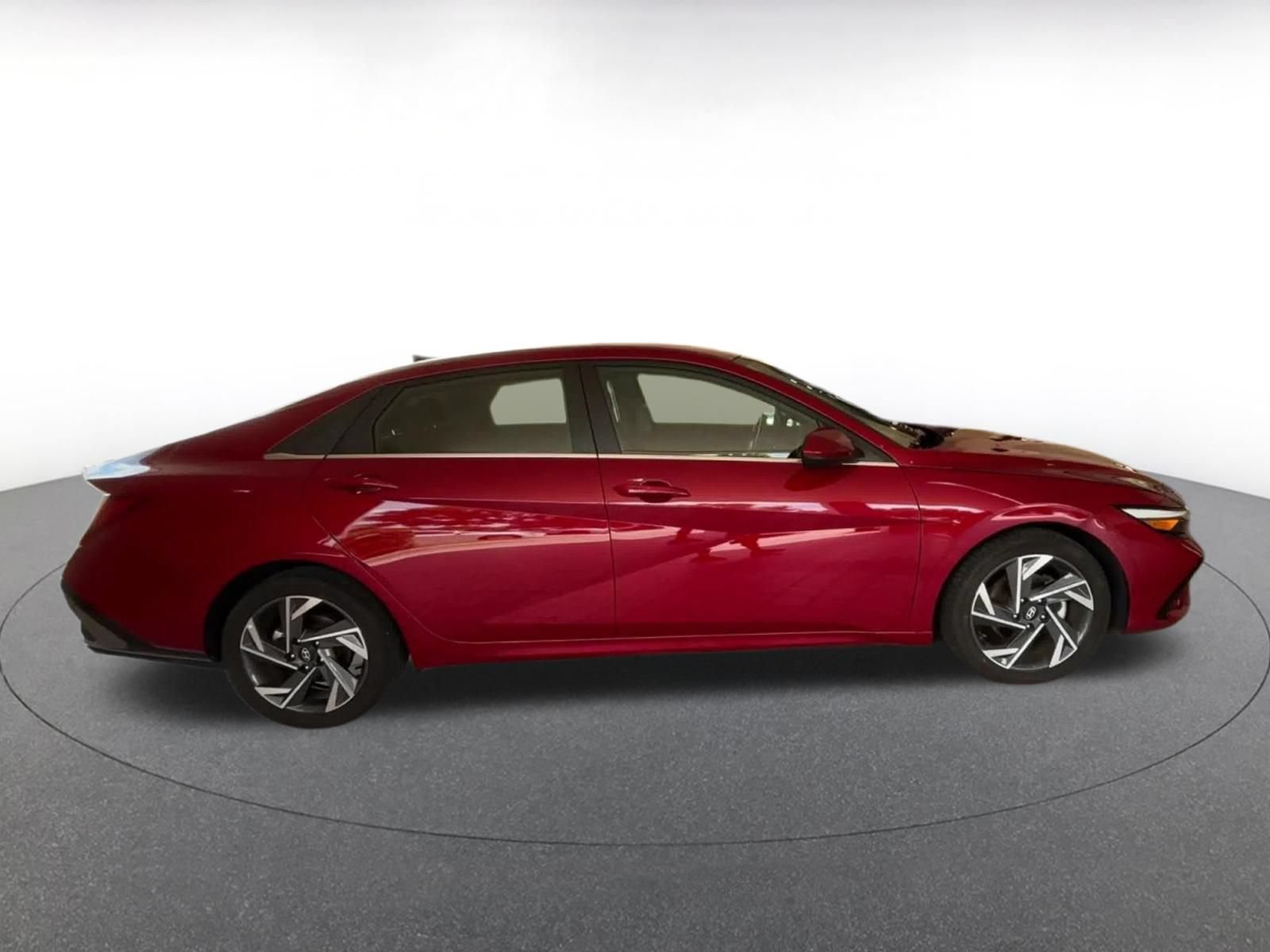Thumbnail: 2025 Hyundai Elantra - 16