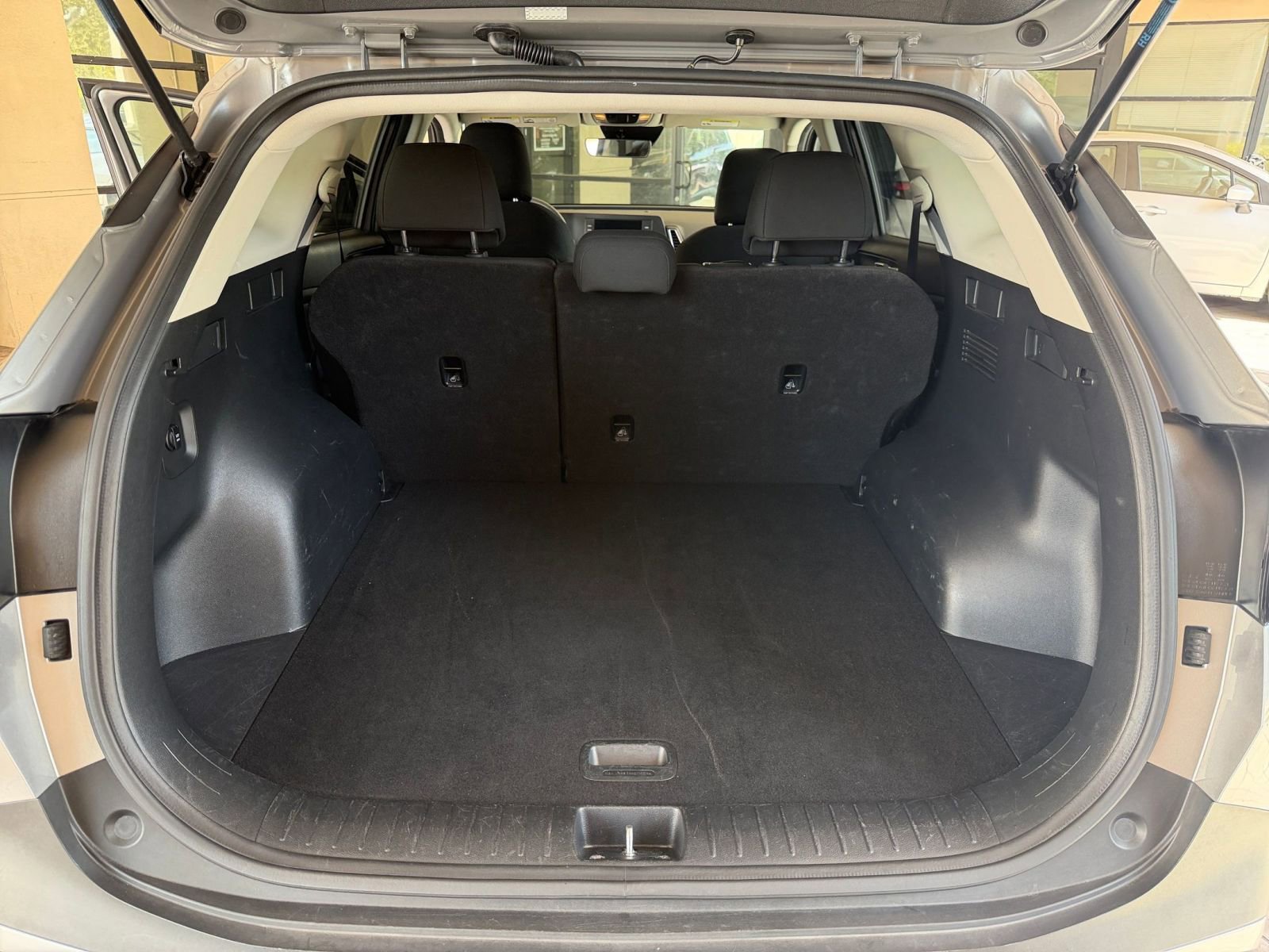 Thumbnail: 2024 Kia Sportage - 25