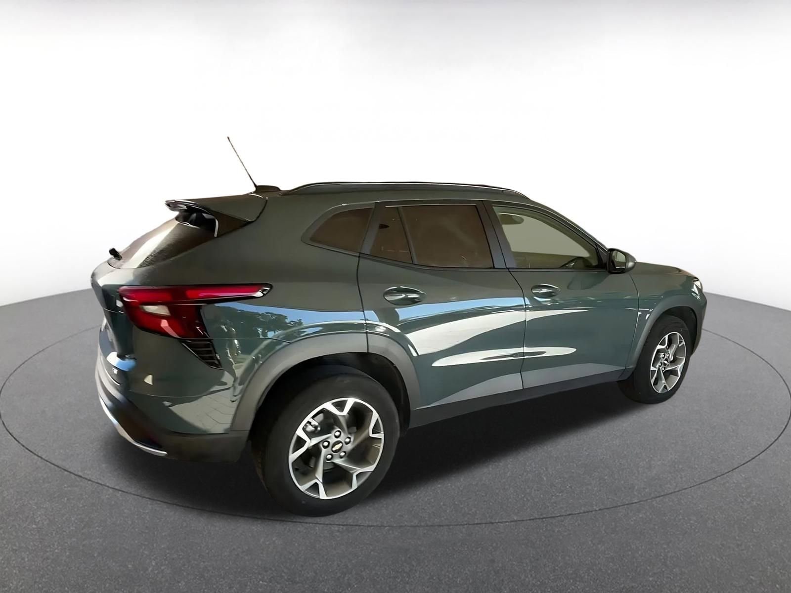 Thumbnail: 2025 Chevrolet Trax - 15