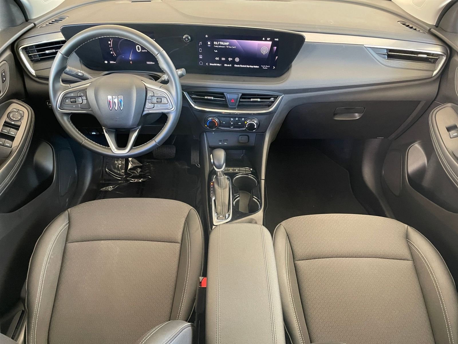 Thumbnail: 2025 Buick Encore GX - 32