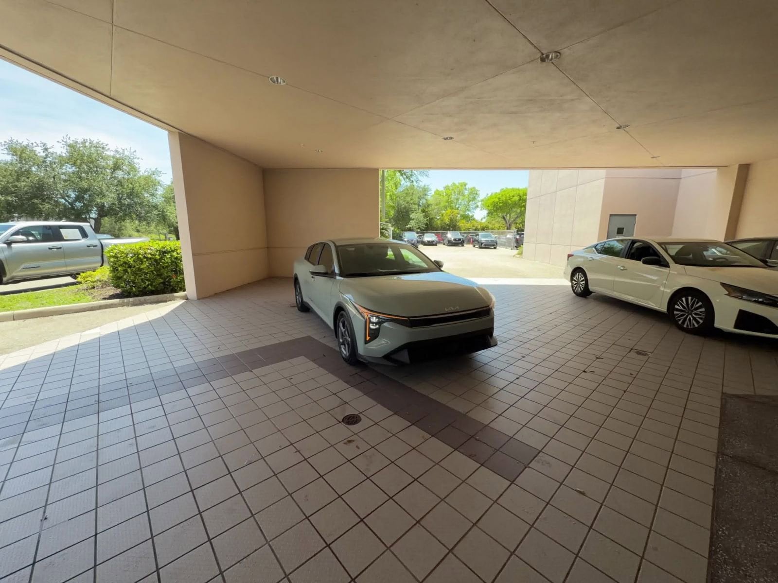 Thumbnail: 2025 Kia K4 - 16