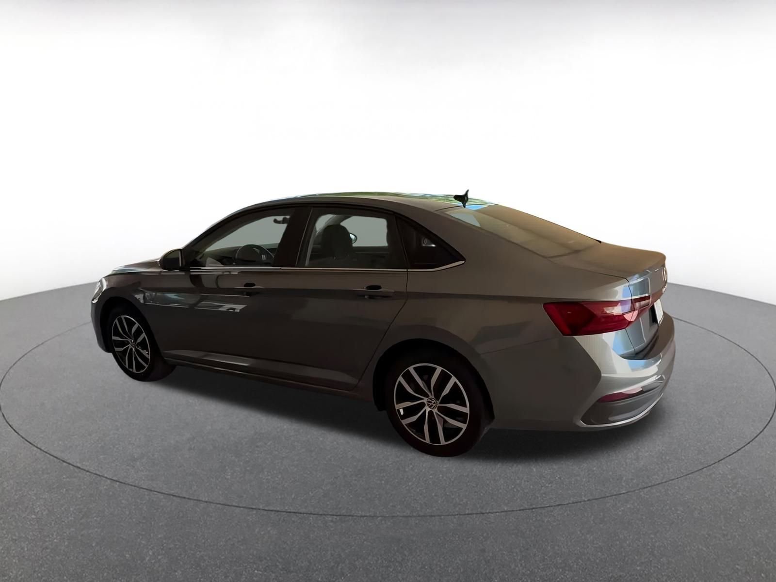 Thumbnail: 2025 Volkswagen Jetta - 10