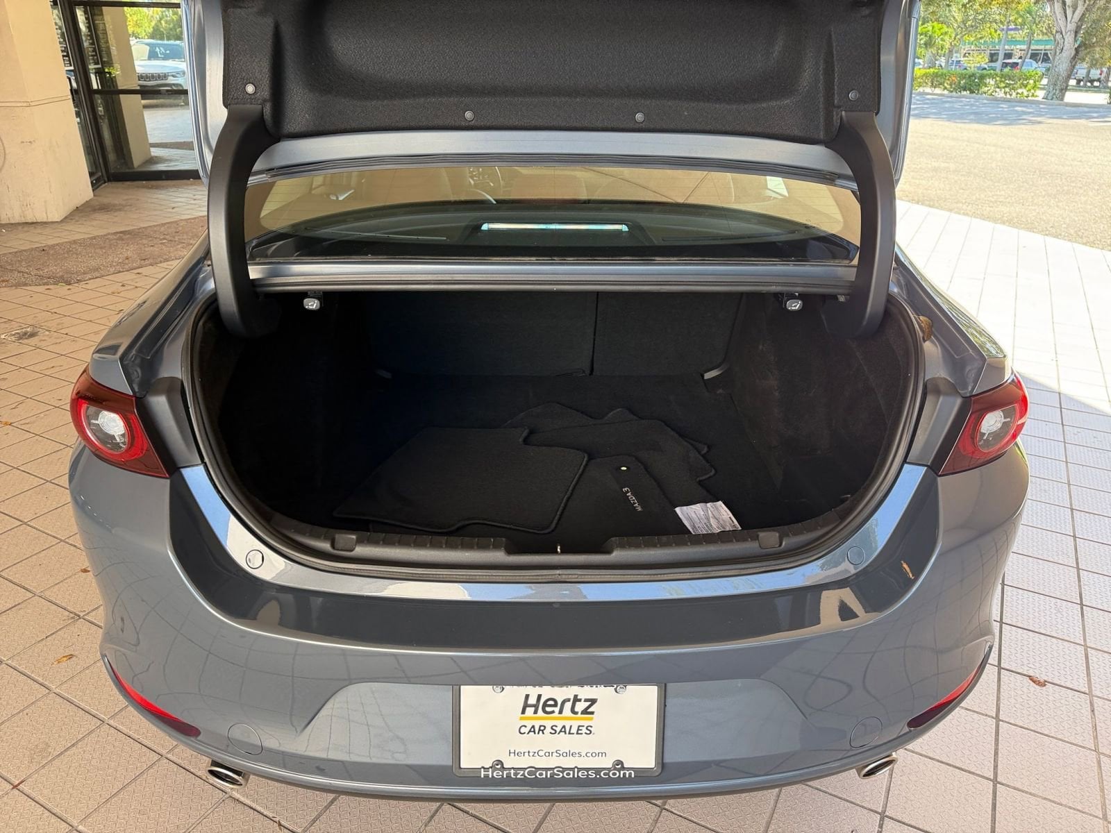 Thumbnail: 2025 Mazda Mazda3 - 34