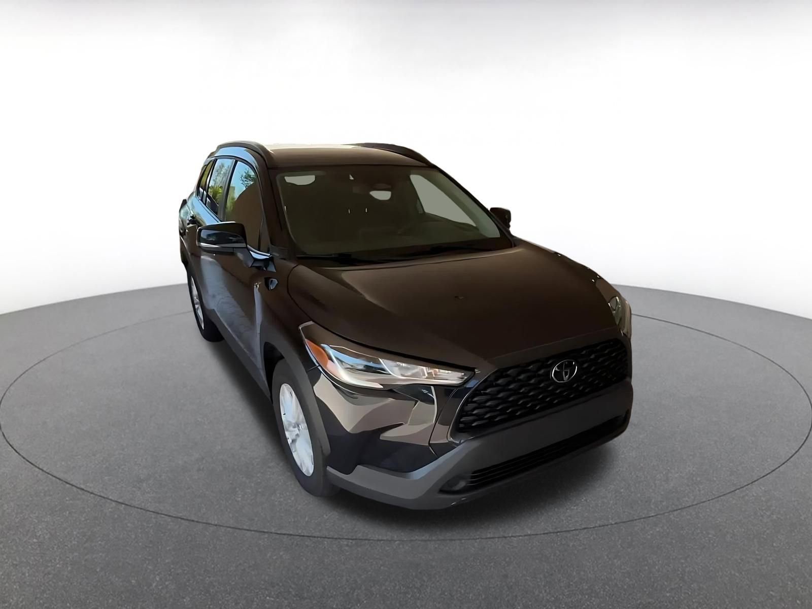 Thumbnail: 2025 Toyota Corolla Cross - 3