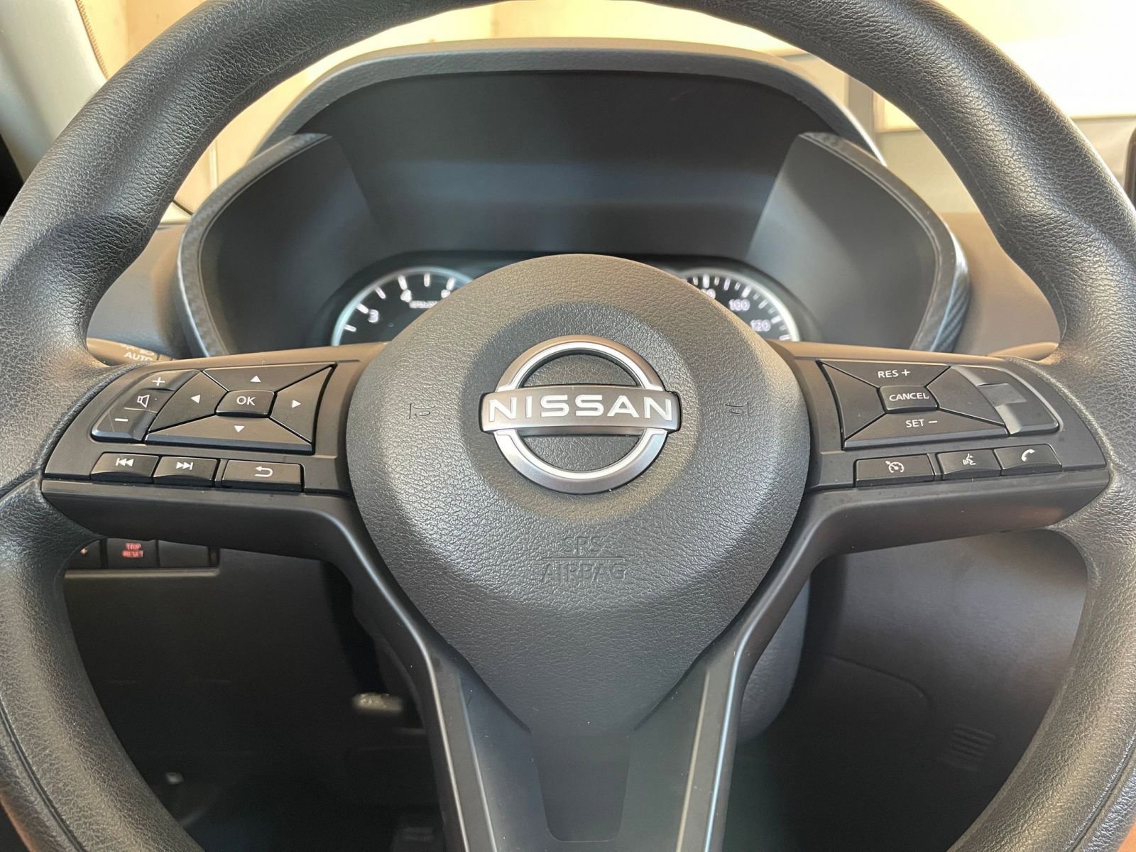 Thumbnail: 2025 Nissan Sentra - 25