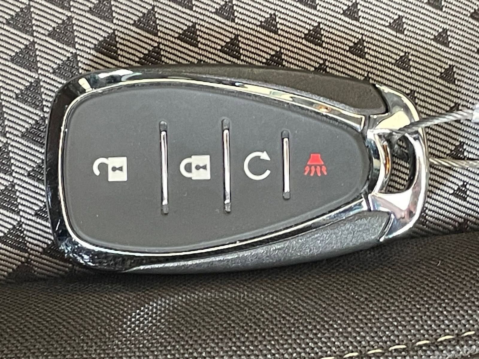 Thumbnail: 2025 Chevrolet Trax - 21