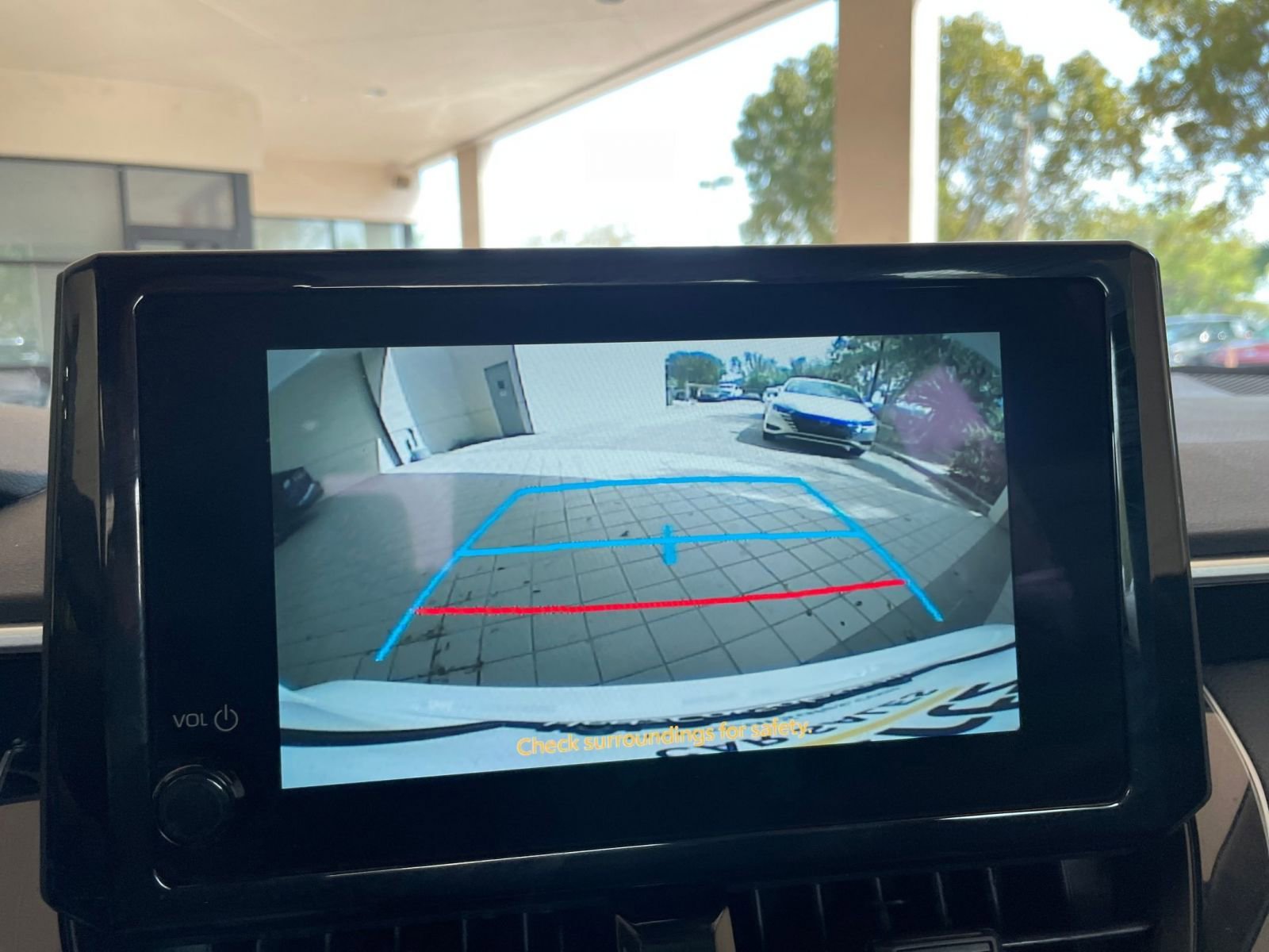 Thumbnail: 2025 Toyota Corolla - 20