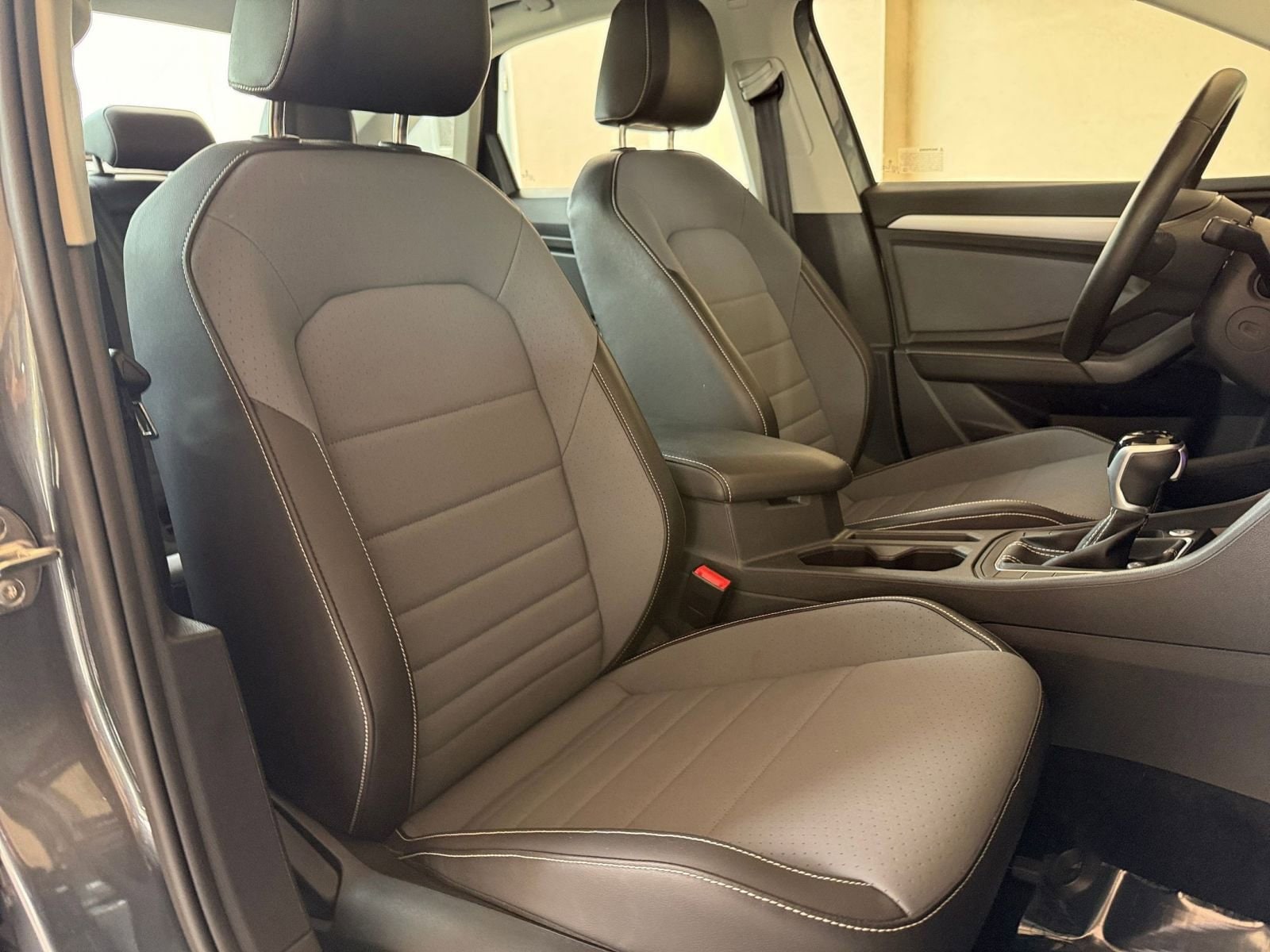 Thumbnail: 2025 Volkswagen Jetta - 30