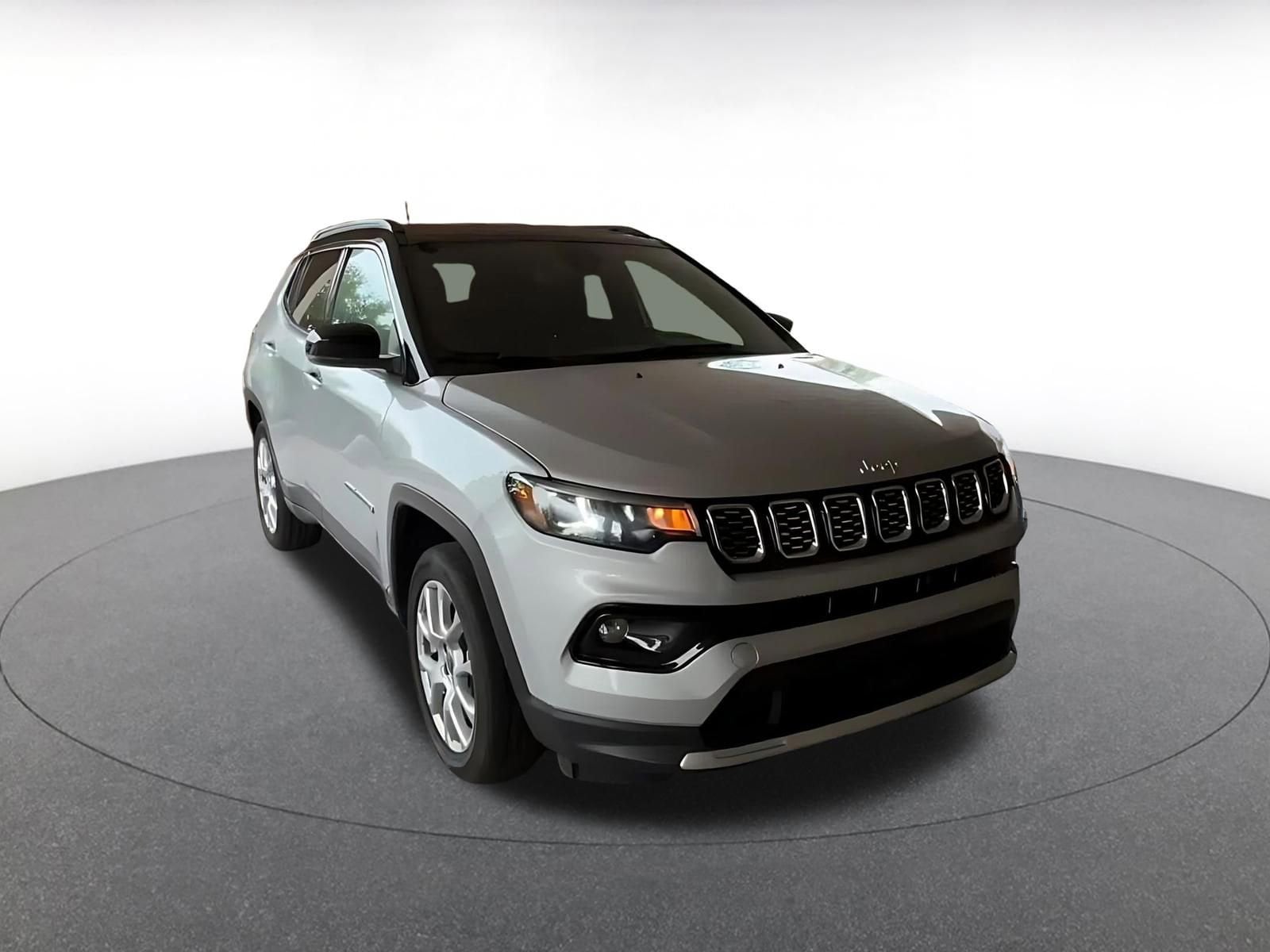 Thumbnail: 2025 Jeep Compass - 3